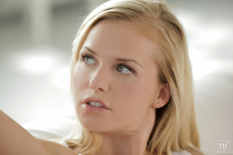 in 'Babe having some hardcore sex' via - 02 in 'Babe having some hardcore sex' via - 02