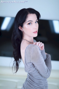 Stunning Beauty Evelyn - 00